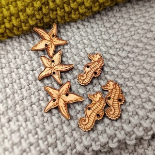 Дървени копчета морско конче, гравирани от естествено дърво, копчета за плетени изделия 25/25 мм